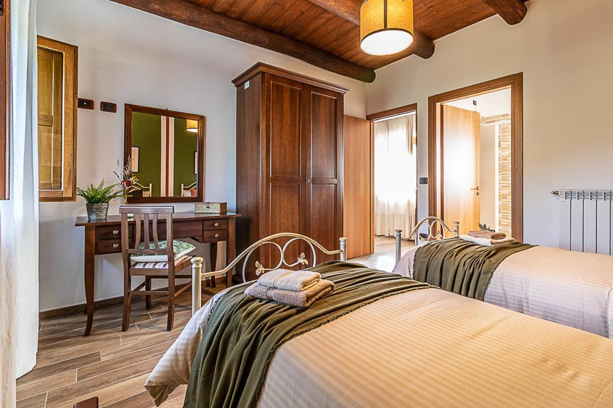 Agriturismo Casal D'Acqua Bianca Villa Casalbuono ภายนอก รูปภาพ